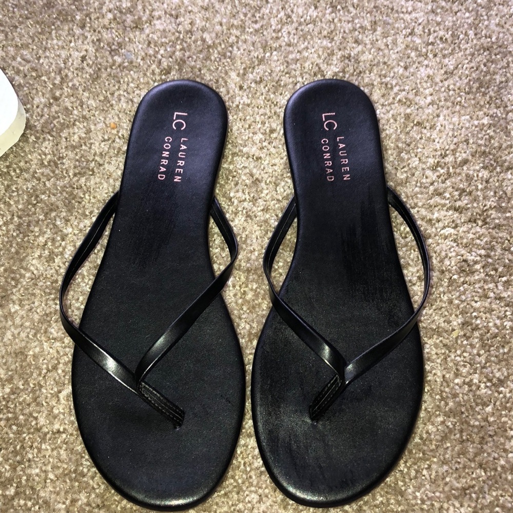 Black Flip Flops SZ 9